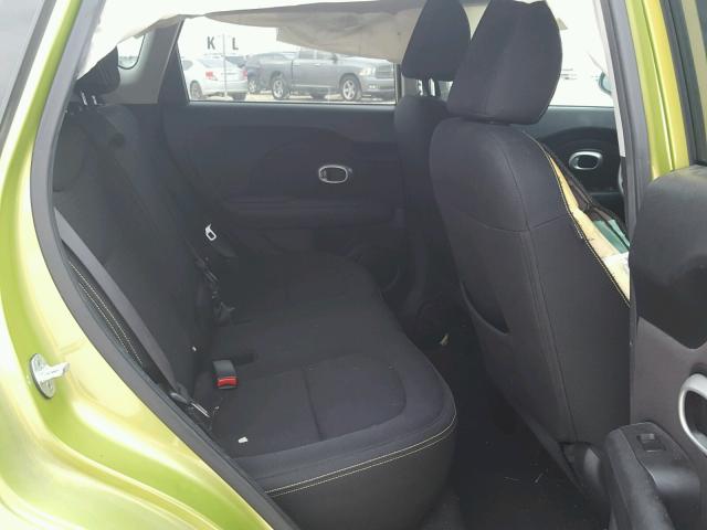 KNDJP3A51F7763477 - 2015 KIA SOUL + GREEN photo 6