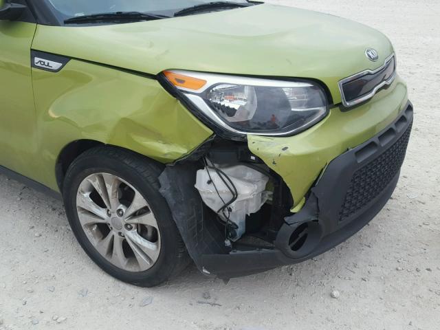 KNDJP3A51F7763477 - 2015 KIA SOUL + GREEN photo 9