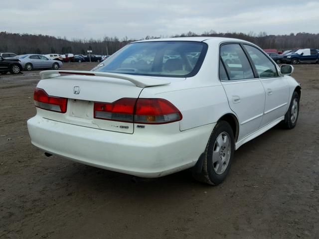 1HGCG165X1A082432 - 2001 HONDA ACCORD EX WHITE photo 4