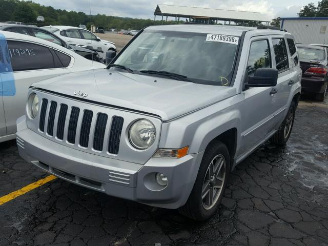 1J4FT48B79D206401 - 2009 JEEP PATRIOT LI SILVER photo 2