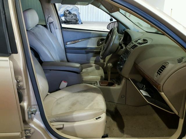 1G1ZU64845F254984 - 2005 CHEVROLET MALIBU MAX ოქროსფერი ფოტო 5