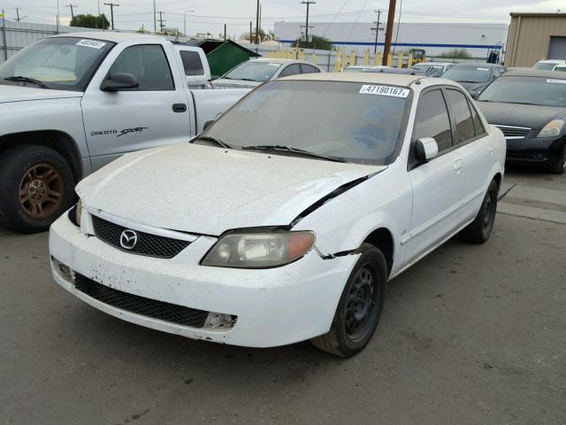 JM1BJ225721589295 - 2002 MAZDA PROTEGE DX WHITE photo 2