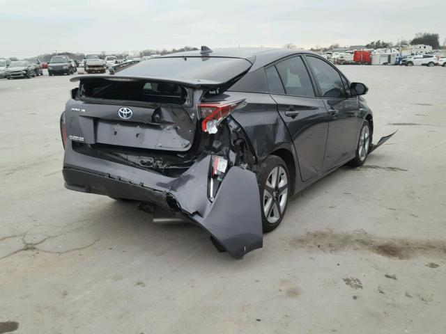 JTDKARFU7G3023479 - 2016 TOYOTA PRIUS GRAY photo 4