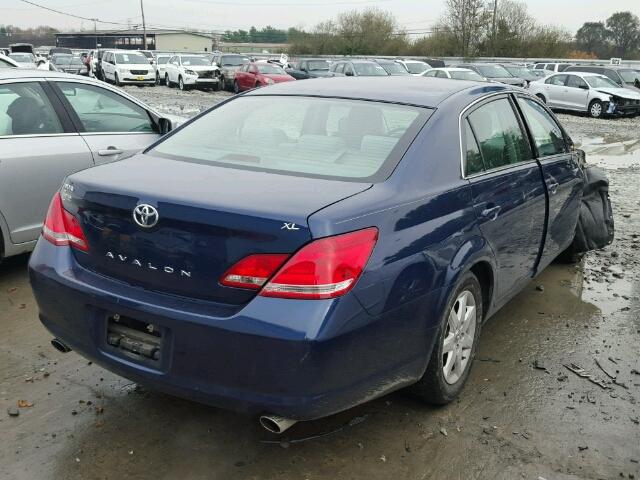 4T1BK36B46U080557 - 2006 TOYOTA AVALON XL BLUE photo 4