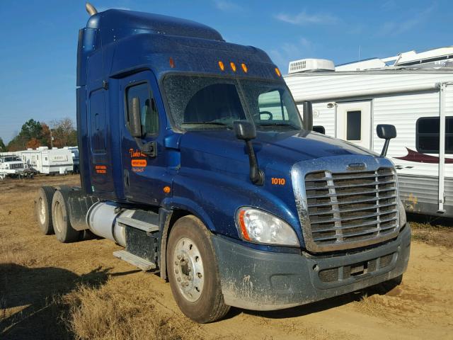 1FUJGLDR2BLBC7089 - 2011 FREIGHTLINER CASCADIA 1 BLUE photo 1