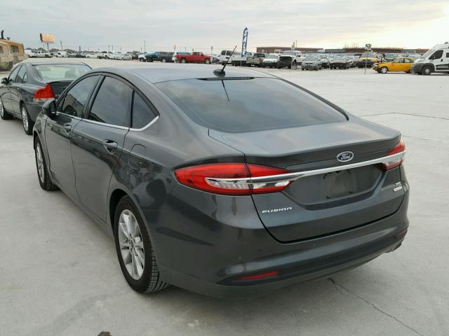 3FA6P0HD9HR246379 - 2017 FORD FUSION SE GRAY photo 3