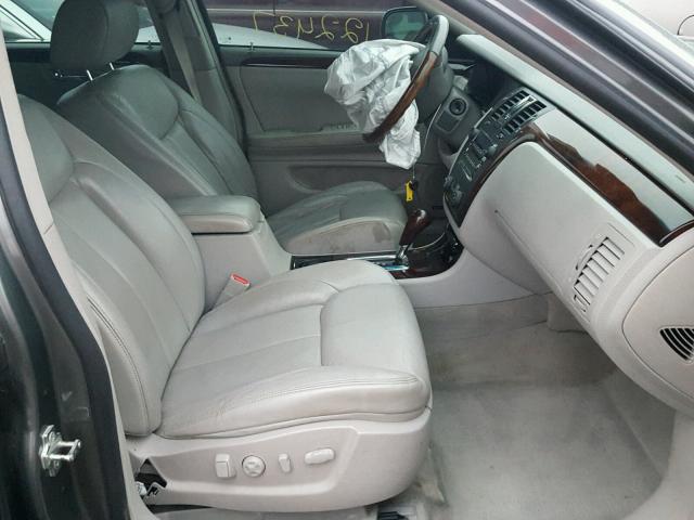 1G6KD57Y06U239770 - 2006 CADILLAC DTS SILVER photo 5