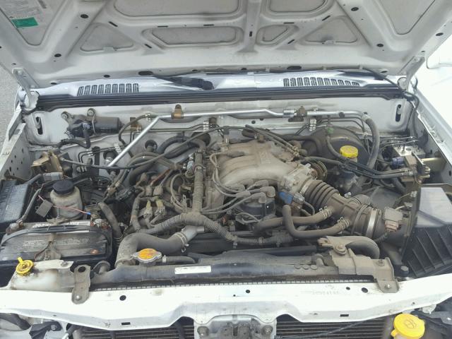 1N6ED27T92C374191 - 2002 NISSAN FRONTIER C WHITE photo 7