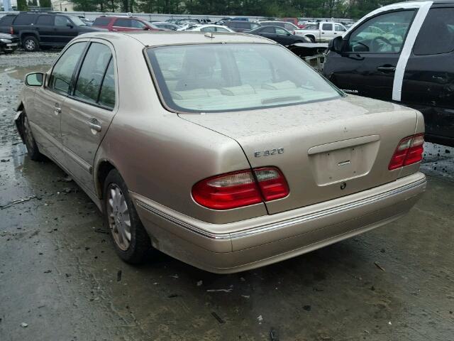 WDBJF65J51B179017 - 2001 MERCEDES-BENZ E 320 GOLD photo 2