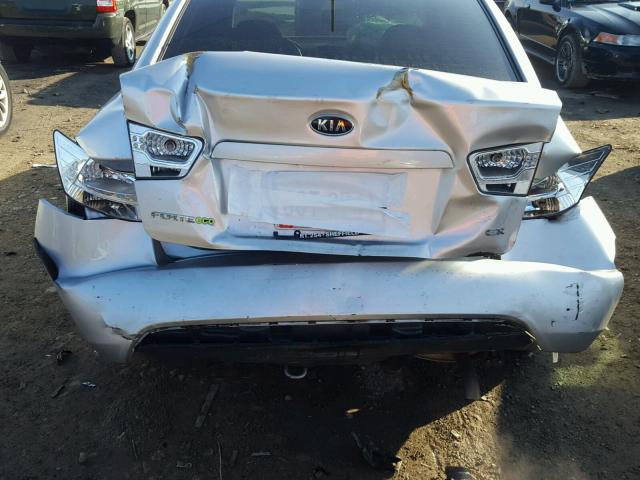 KNAFU4A20C5483547 - 2012 KIA FORTE EX SILVER photo 9