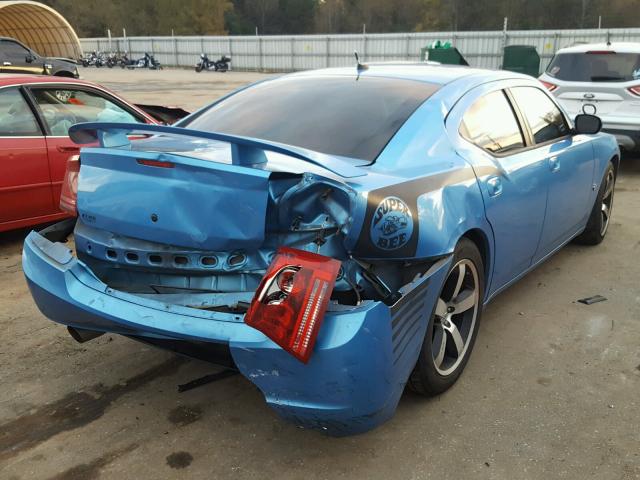 2B3LA73W08H164103 - 2008 DODGE CHARGER SR BLUE photo 4