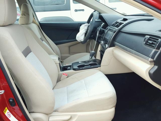 4T1BF1FK4CU576463 - 2012 TOYOTA CAMRY BASE RED photo 5
