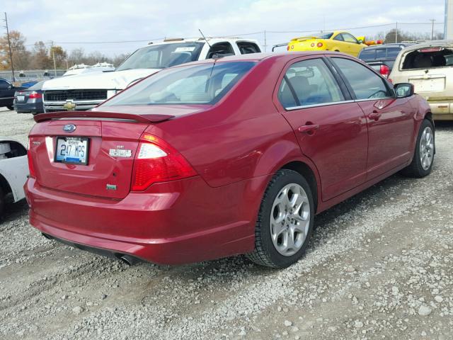 3FAHP0HGXAR246416 - 2010 FORD FUSION SE RED photo 4