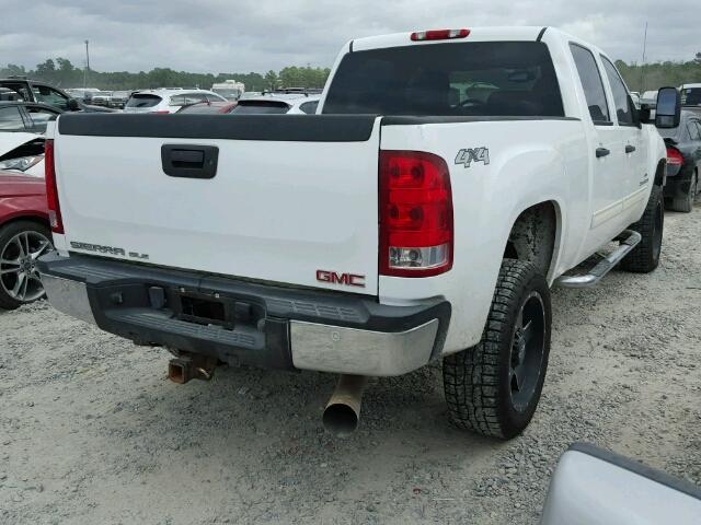 1GTHK23667F517321 - 2007 GMC SIERRA K25 WHITE photo 4