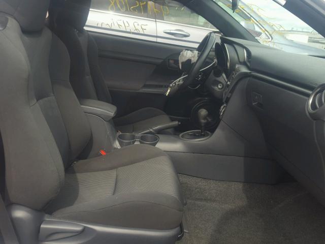 JTKJF5C77C3024445 - 2012 TOYOTA SCION TC 银色 照片 5