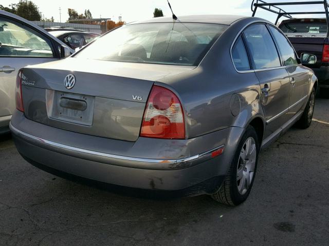 WVWRH63B41P288601 - 2001 VOLKSWAGEN PASSAT GLX GRAY photo 4