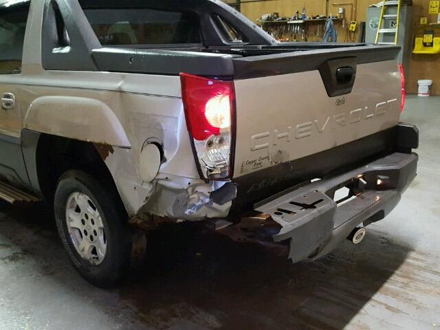 3GNEK12T34G213496 - 2004 CHEVROLET AVALANCHE TAN photo 9