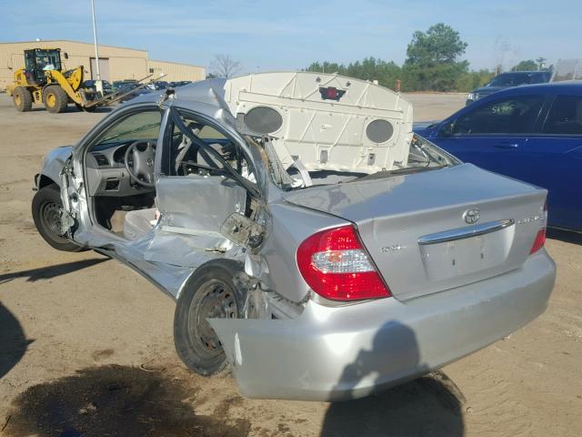 4T1BE32K84U327475 - 2004 TOYOTA CAMRY LE SILVER photo 3