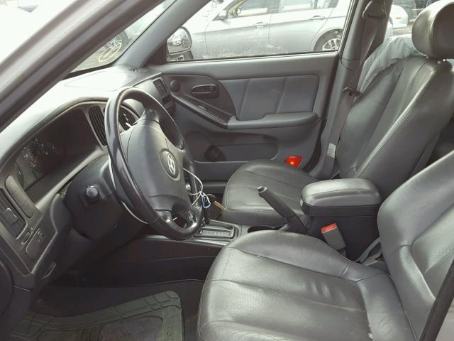 KMHDN56D84U121721 - 2004 HYUNDAI ELANTRA GL SILVER photo 5