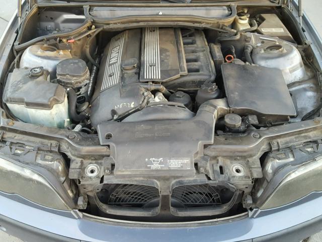 WBAET37432NG74043 - 2002 BMW 325 I BLUE photo 7