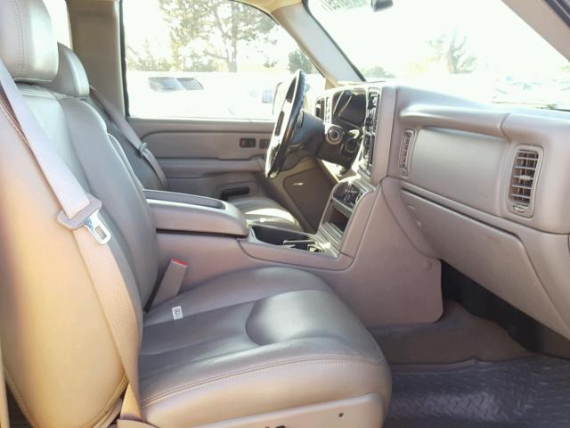 1GTHK29204E364148 - 2004 GMC SIERRA K25 TAN photo 5