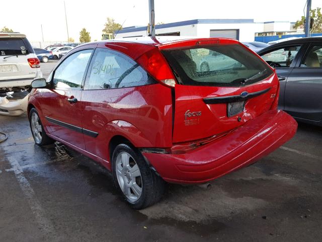 3FAFP31353R171255 - 2003 FORD FOCUS ZX3 RED photo 3