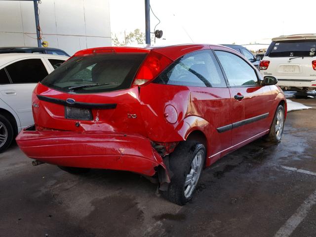 3FAFP31353R171255 - 2003 FORD FOCUS ZX3 RED photo 4
