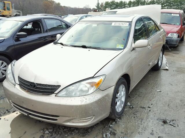 4T1BF32K24U579378 - 2004 TOYOTA CAMRY LE SILVER photo 2