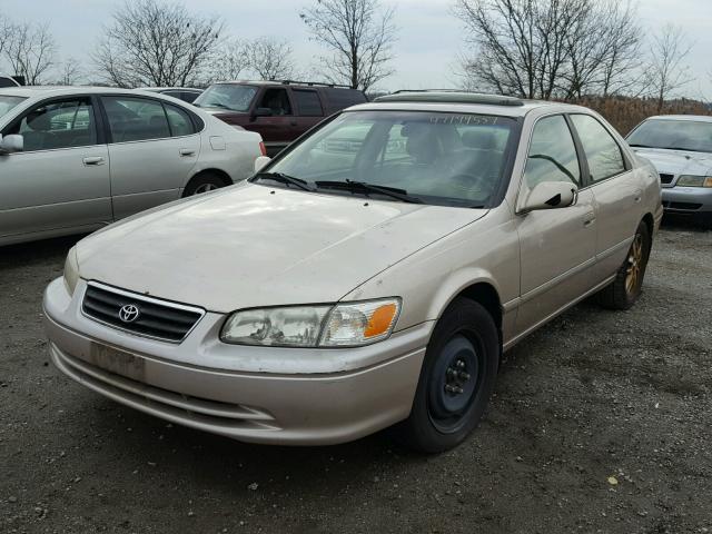 4T1BF28K1YU946536 - 2000 TOYOTA CAMRY LE GOLD photo 2