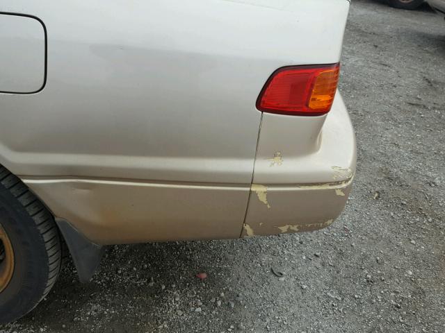 4T1BF28K1YU946536 - 2000 TOYOTA CAMRY LE ოქროსფერი ფოტო 9