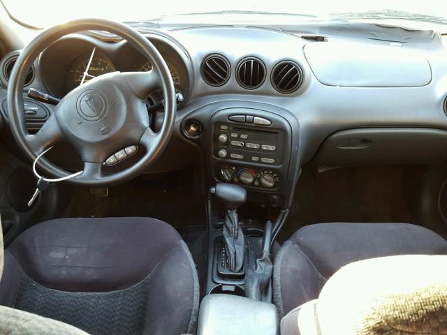 1G2NF52E34M622329 - 2004 PONTIAC GRAND AM S ვერცხლისფერი ფოტო 9