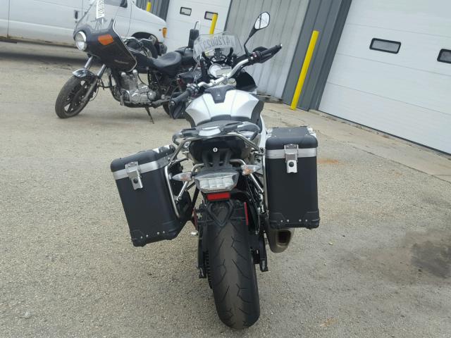 WB10D1304GZ462912 - 2016 BMW S 1000 XR TWO TONE photo 6