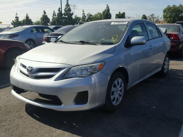 5YFBU4EE7DP114582 - 2013 TOYOTA COROLLA BA SILVER photo 2