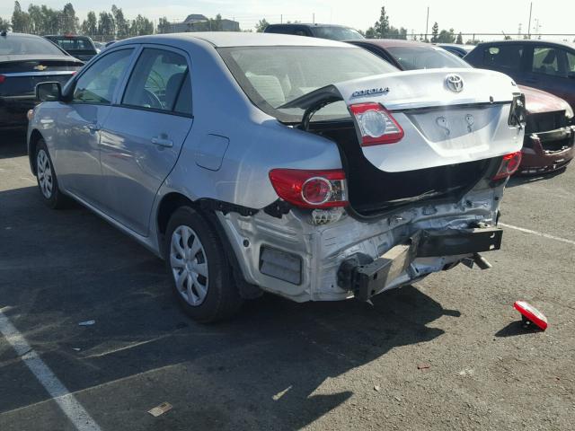 5YFBU4EE7DP114582 - 2013 TOYOTA COROLLA BA SILVER photo 3