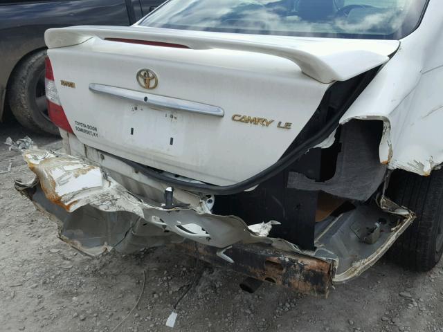 4T1BE32K72U040903 - 2002 TOYOTA CAMRY LE WHITE photo 9