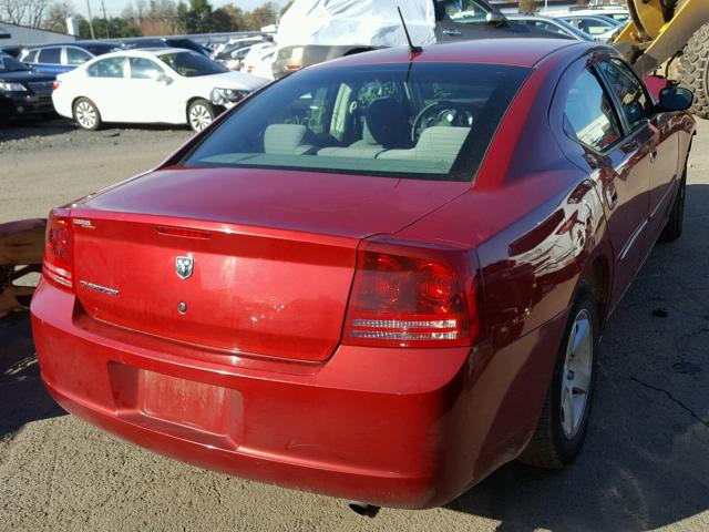 2B3LA43G18H219620 - 2008 DODGE CHARGER RED photo 4