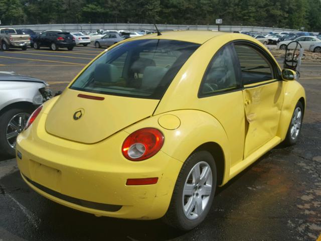 3VWRW31C27M502190 - 2007 VOLKSWAGEN NEW BEETLE YELLOW photo 4