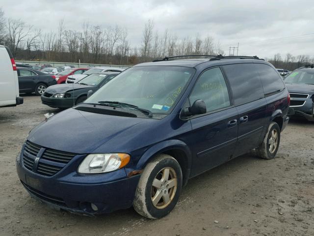 2D4GP44L05R246410 - 2005 DODGE GRAND CARA BLUE photo 2