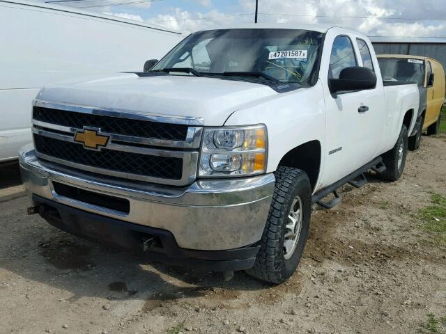 1GC2CVCG0CZ298703 - 2012 CHEVROLET SILVERADO WHITE photo 2