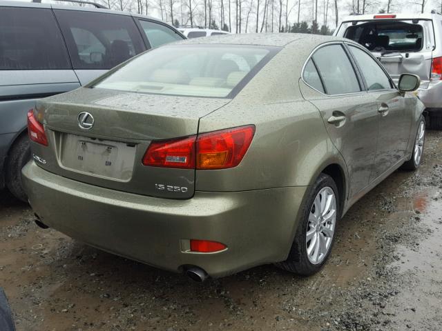 JTHCK262362005152 - 2006 LEXUS IS 250 GREEN photo 4