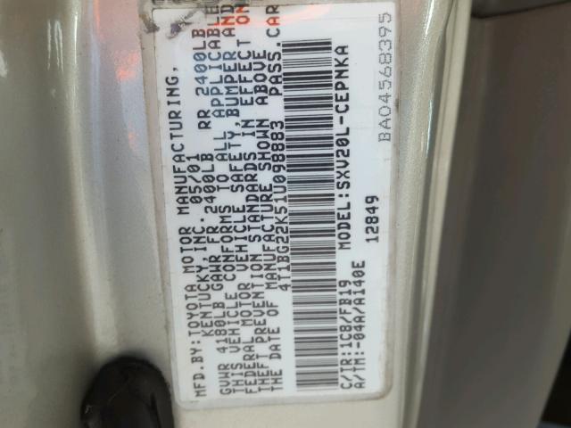 4T1BG22K51U098883 - 2001 TOYOTA CAMRY CE SILVER photo 10