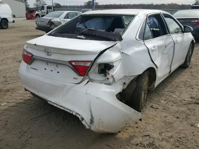 4T1BF1FKXGU142392 - 2016 TOYOTA CAMRY LE WHITE photo 4