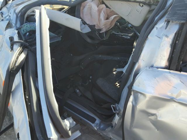 3FA6P0H76GR196789 - 2016 FORD FUSION SE SILVER photo 9