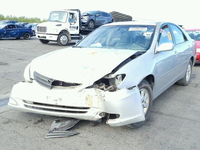 4T1BE30K13U255844 - 2003 TOYOTA CAMRY LE SILVER photo 2