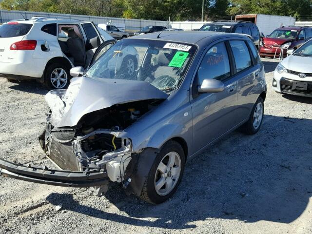 KL1TG66666B575702 - 2006 CHEVROLET AVEO LT GRAY photo 2