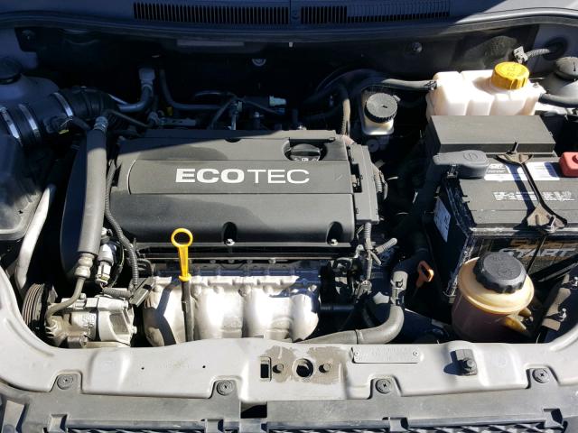 KL1TD56E59B339606 - 2009 CHEVROLET AVEO LS SILVER photo 7