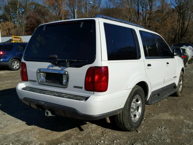 5LMPU28L6WLJ58145 - 1998 LINCOLN NAVIGATOR WHITE photo 4