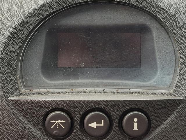 2G2WP522041103094 - 2004 PONTIAC GRAND PRIX SILVER photo 8