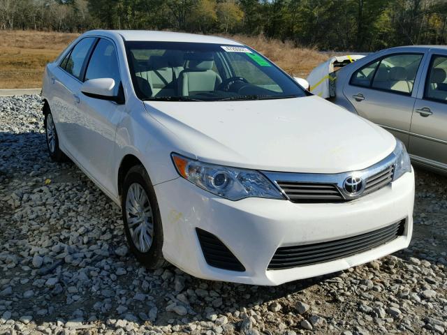 4T4BF1FK6CR260763 - 2012 TOYOTA CAMRY BASE WHITE photo 1