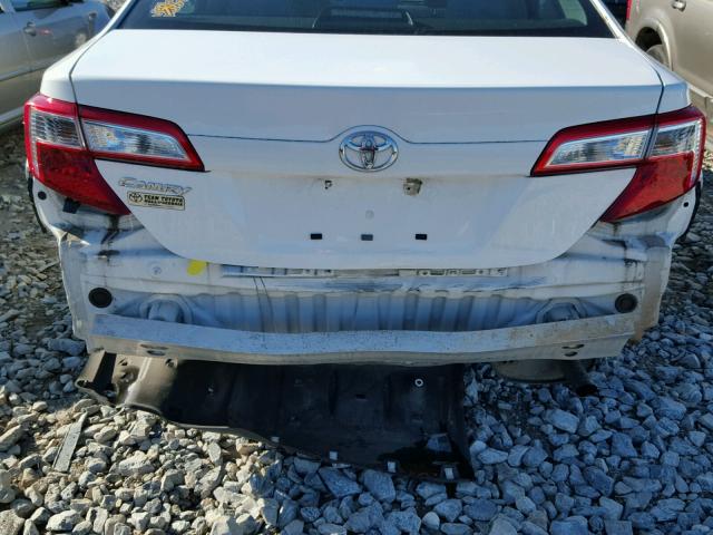 4T4BF1FK6CR260763 - 2012 TOYOTA CAMRY BASE WHITE photo 9